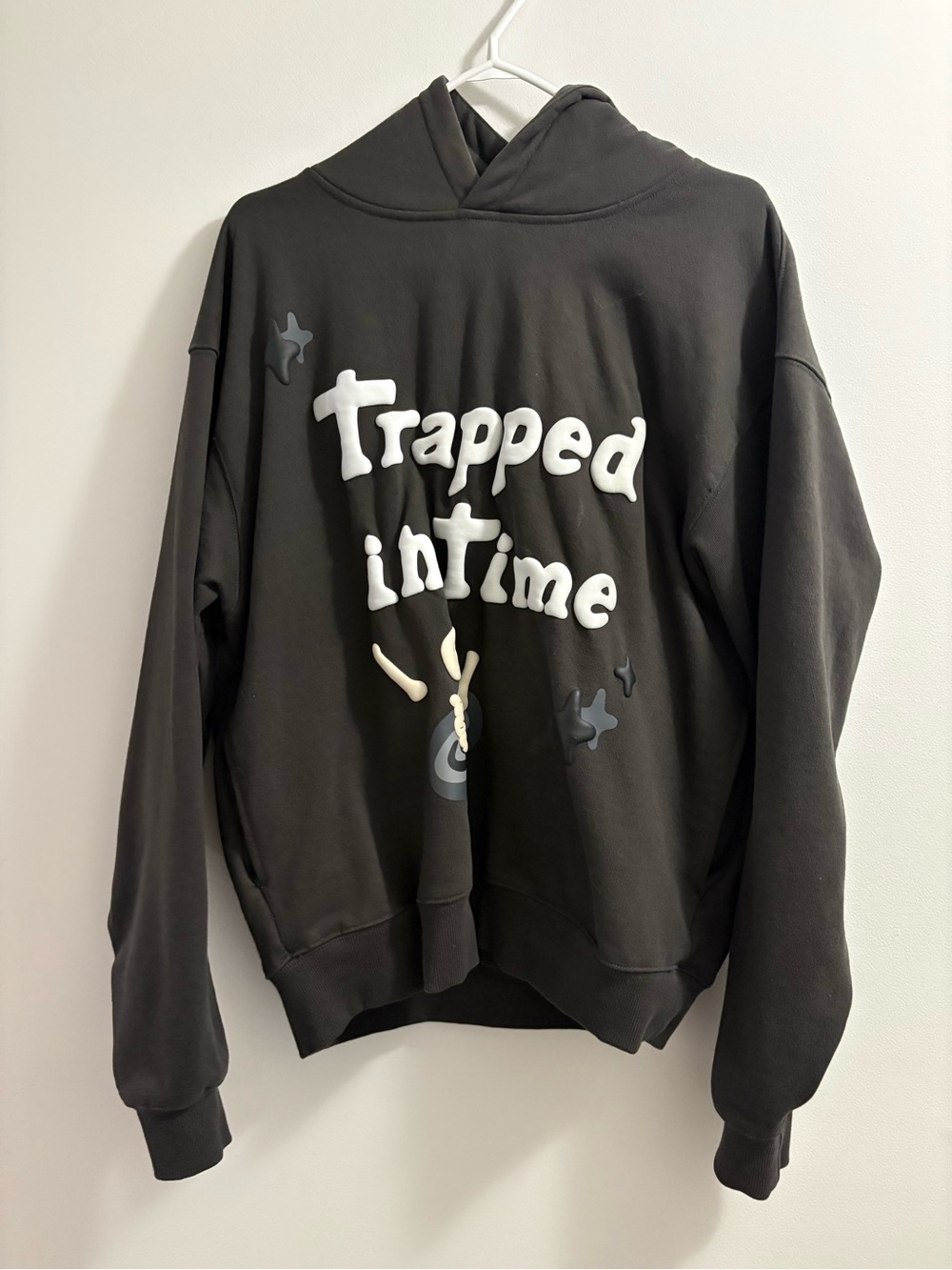 Black 'Trapped in Time' Graphic Pullover Hoodie